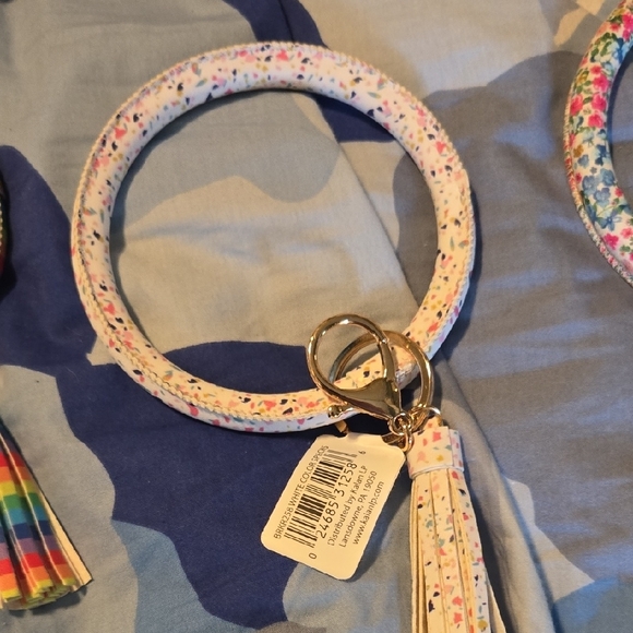 Key Rings 3 For 5 - Picture 4 of 6